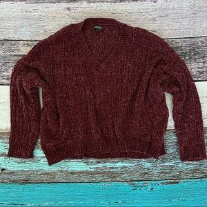 Long Sleeve V-Neck Sweater by Wild Fable Size Med